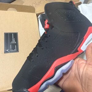 BRAND NEW Jordan Kids Black and Red Sneakers 7Y